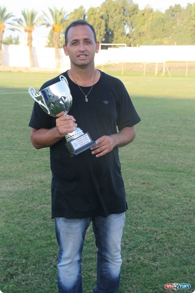 מרוצה מהקבוצה שלו. חגי ממן (מיכה פישנזון)